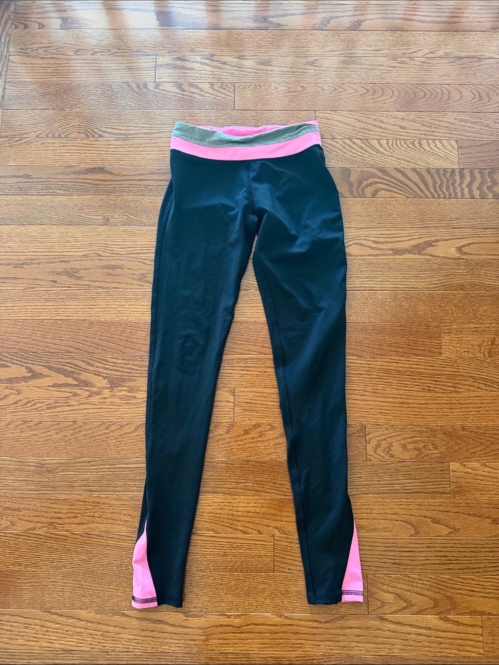 Kyodan Black Leggings with Pink Waistband and Hem Accents